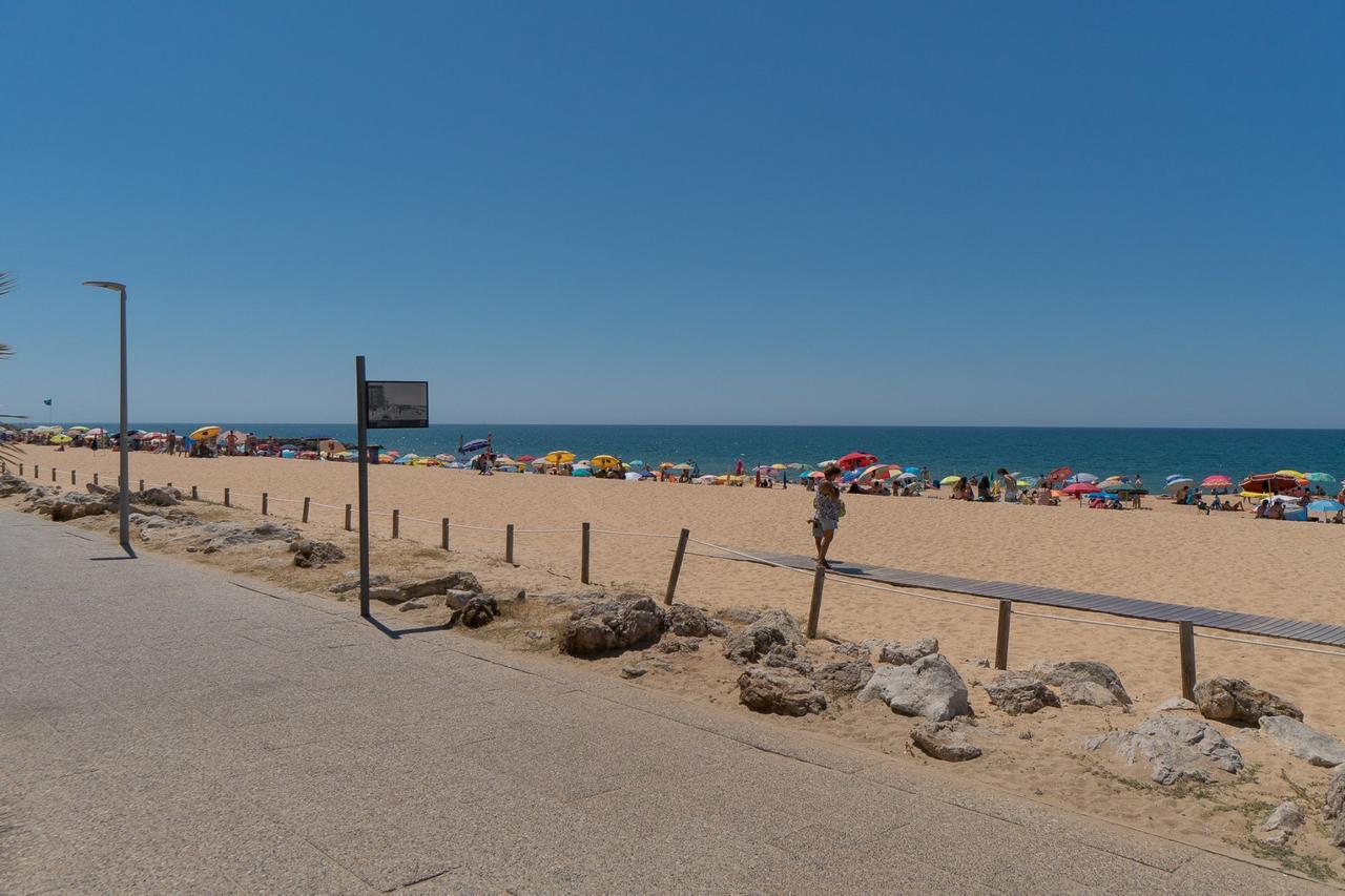 T2 Avenida- Frente Mar, Ar-Condicionado, Wifi Lejlighed Quarteira Eksteriør billede